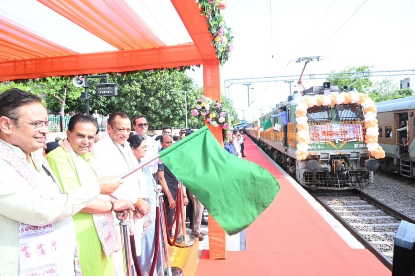 'Somnath Swabhiman Yatra' for Senior Citizens Flagged Off from Jaipur by Hon'ble Chief Minister of Rajasthan Shri Bhajan Lal Sharma