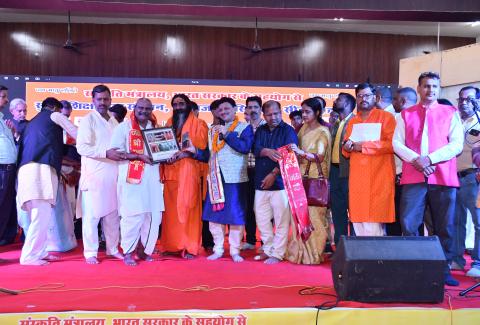 Birth Centenary of Bharat Ratna Shri Atal Bihari Vajpayee commemorated at Sitapur by Suman Shiksha Sewa Sansthan and Ministry of Culture